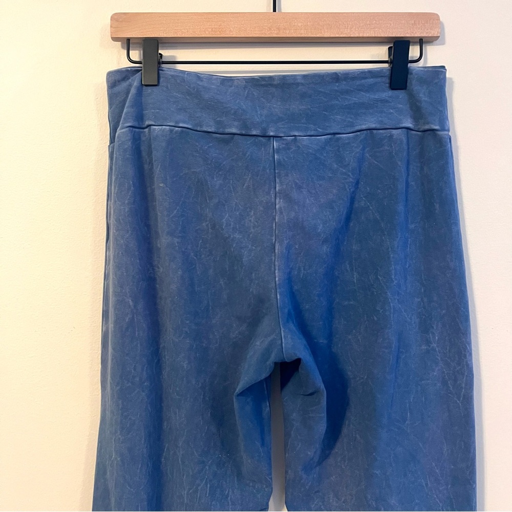 Chatoyant Women’s Mineral Wash Flare Leggings Size L Bottoms Slits Blue - Picture 5 of 7